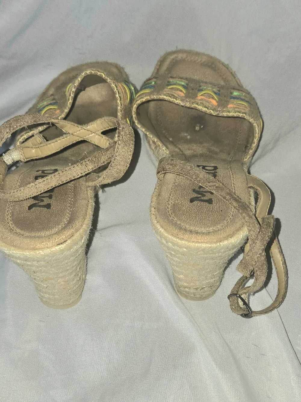 Mudd Y2k Women's Tan Sandals with Multicolor Woven Straps Size 7.5 Ankle Strap